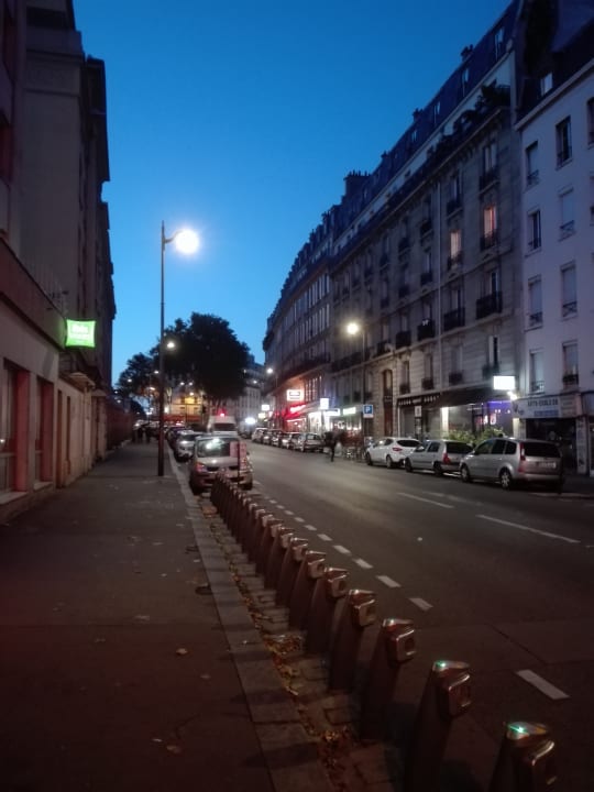 Außenansicht ibis Styles Hotel Paris Gare de l'Est Château Landon