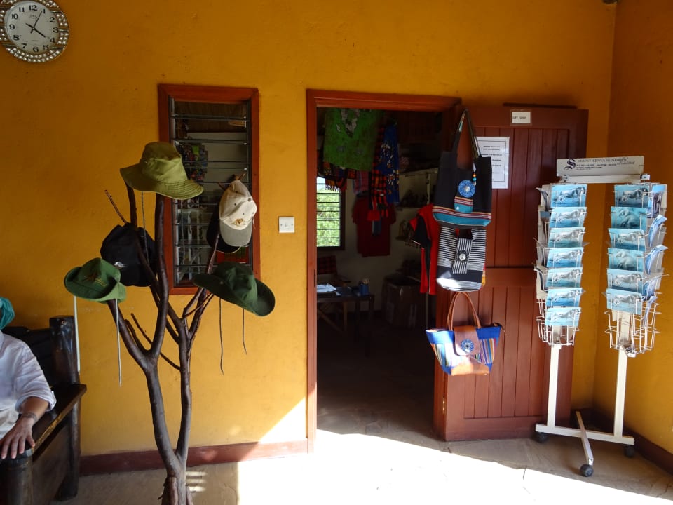 Lobby Sentrim Tsavo Lodge