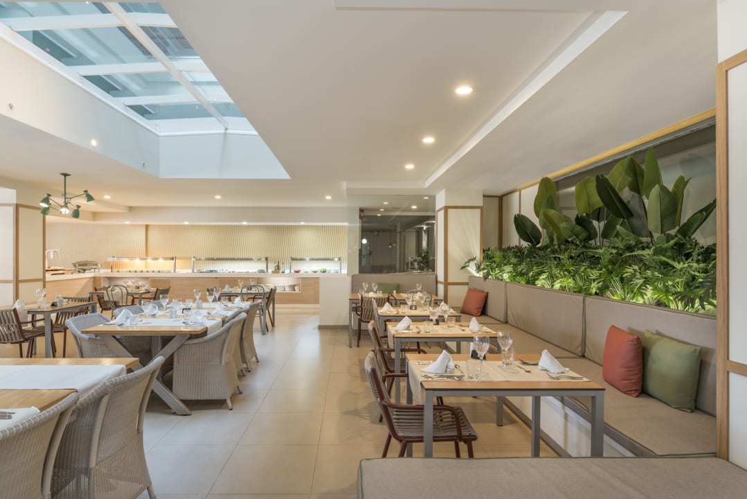 Gastro Hotel LIVVO Anamar Suites
