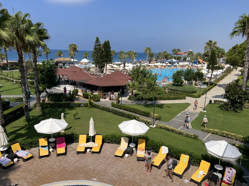 Gartenanlage Justiniano Park Conti