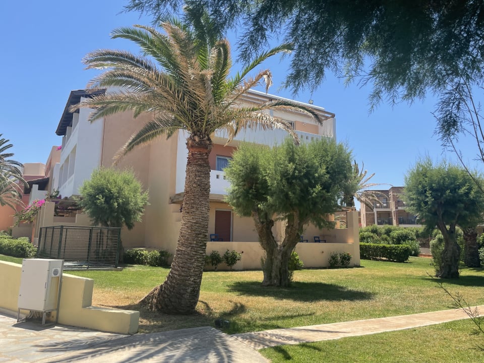 Gartenanlage Anissa Beach & Village