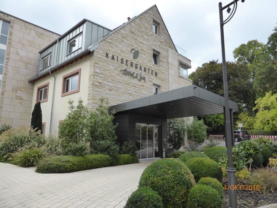 Außenansicht des Hotels Kaisergarten Hotel Deidesheim