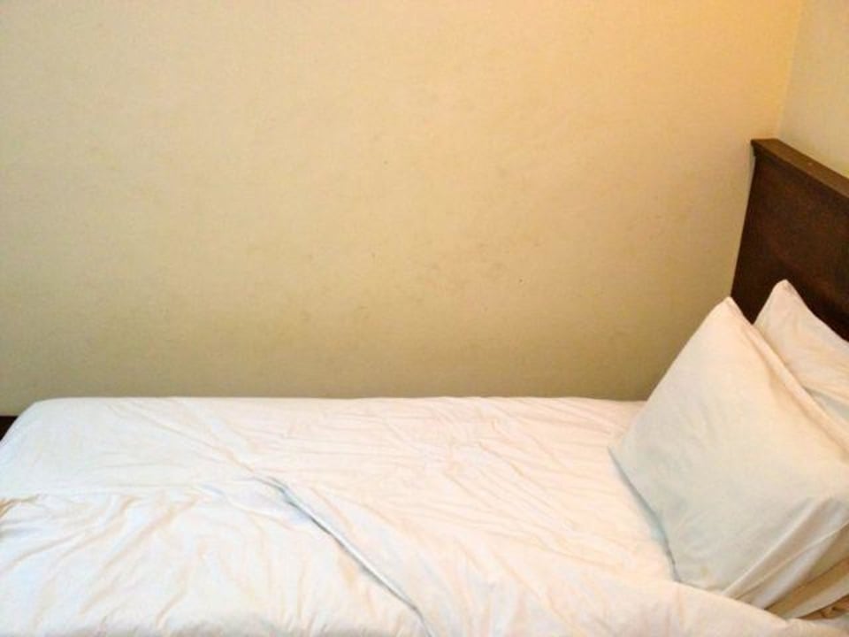 Zustand Deluxe Bungalow Wand Hotel Lanta Klong Nin Beach Resort