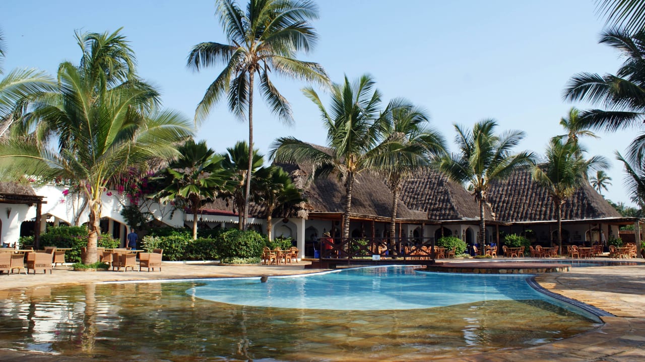 Pool Sultan Sands Island Resort & Spa