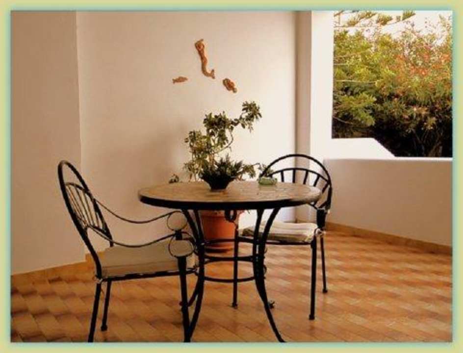 Veranda Villa Dora Studios