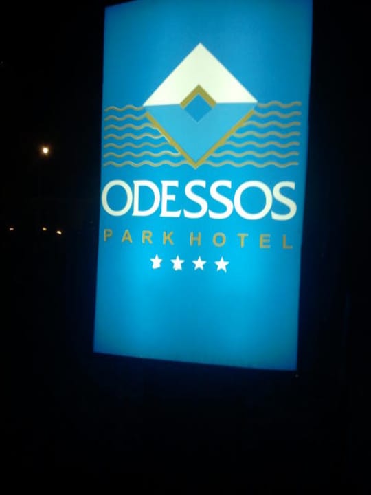 Bei Nacht Odessos Park Hotel