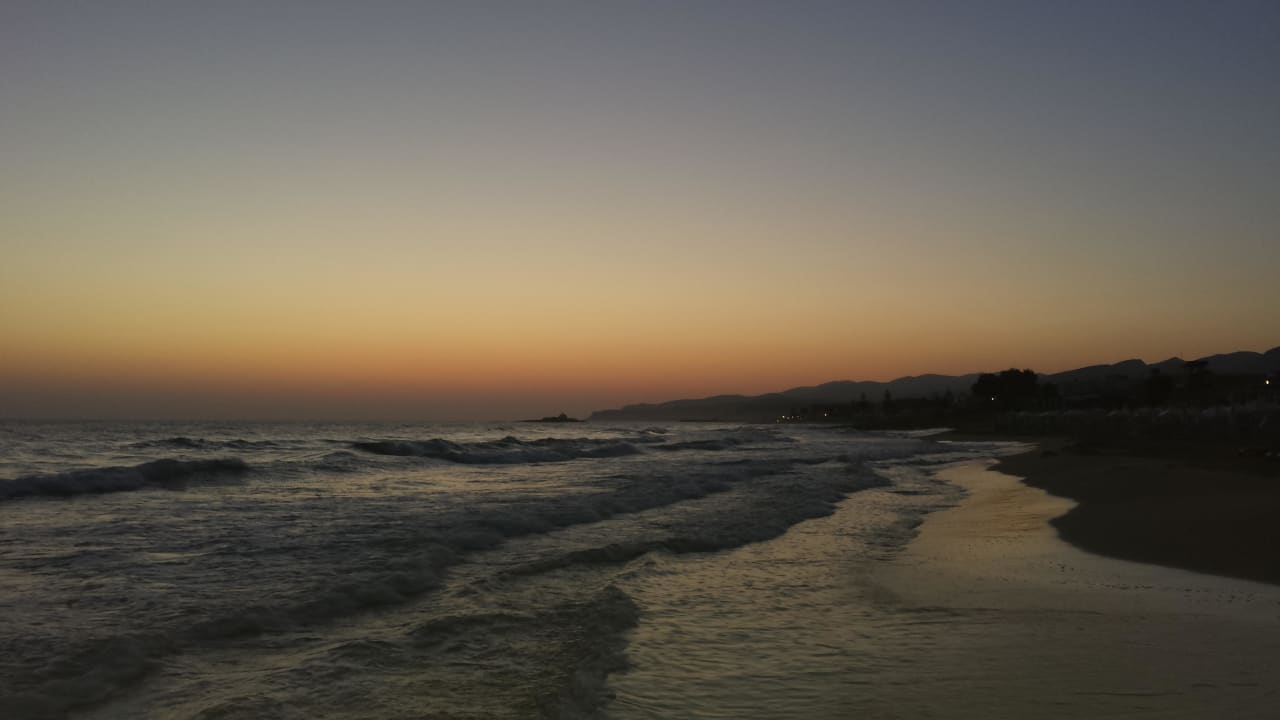 Sonnenaufgang um 6:04 Kalypso Hotel