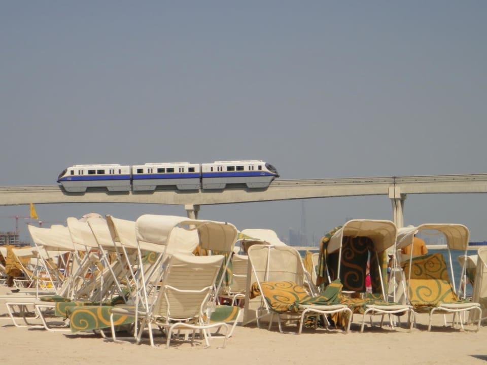 Sonnenschutz am Strand  Atlantis, The Palm