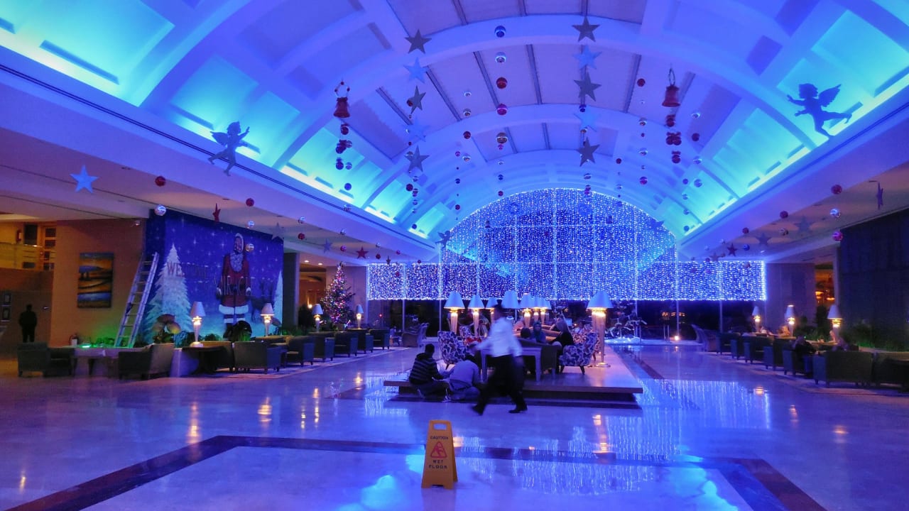 Lobby Hotel Miracle Resort