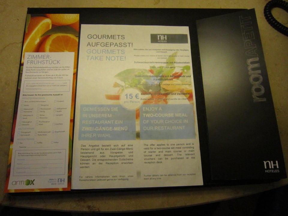 Infos Schreibtisch NH Köln Altstadt