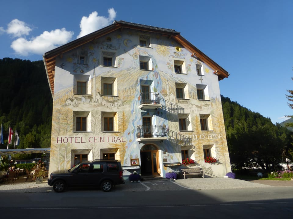 Außenansicht Hotel Central La Fainera