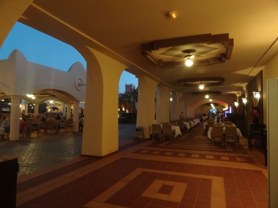 Außenbereich Buffetrestaurant Hotel Riu Touareg