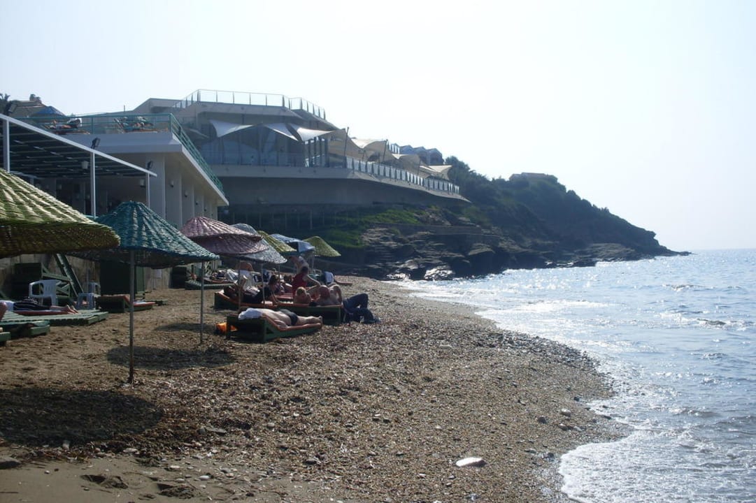 Unsauberer Strandabschnitt Hotel Grand Efe