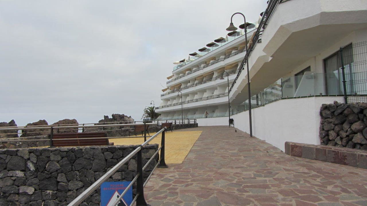 Weg entlang Hotel Barceló Santiago - Adults Only