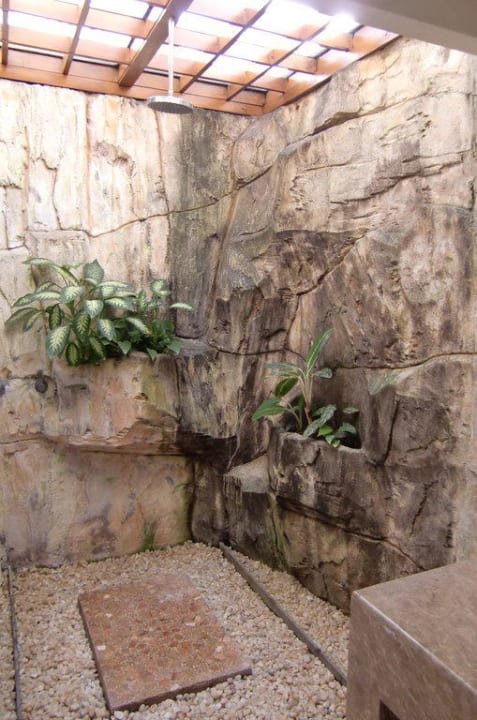 Außendusche Bali Mandira Beach Resort & Spa