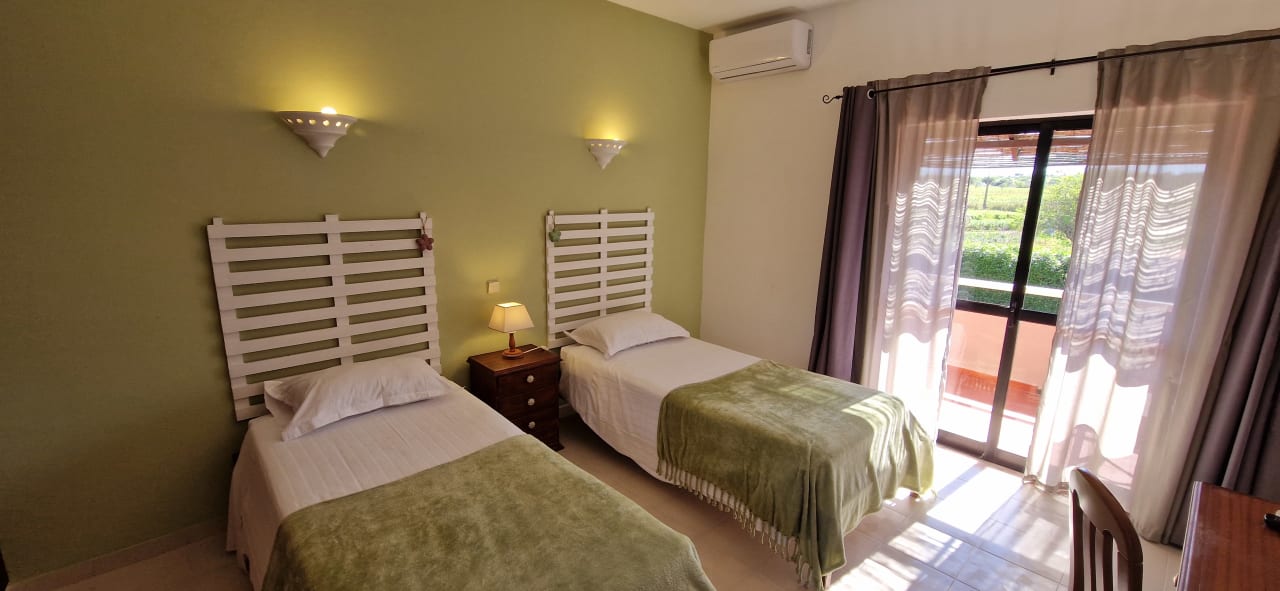 Zimmer Casa Rosa Montes