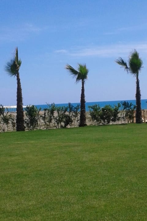Ausblick Strand J'adore Deluxe Hotel & Spa