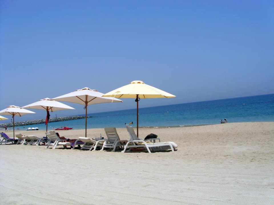 Wenn das kein Traumstrand ist! Radisson Blu Resort Fujairah