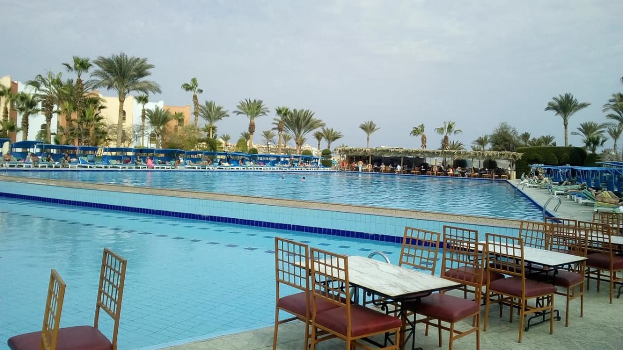 Pool Arabia Azur Resort