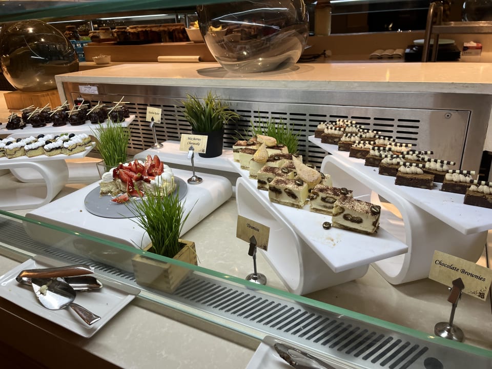 Gastro Saadiyat Rotana Resort &  Villas