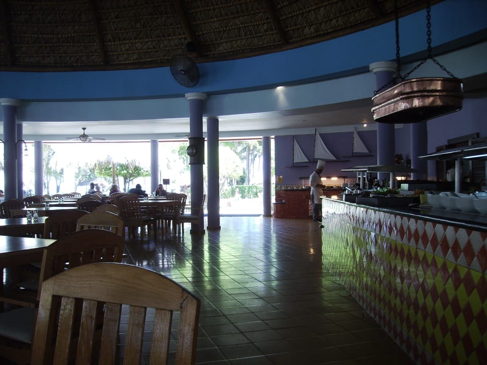 Mittags-Buffet-Restaurant Iberostar Waves Costa Dorada