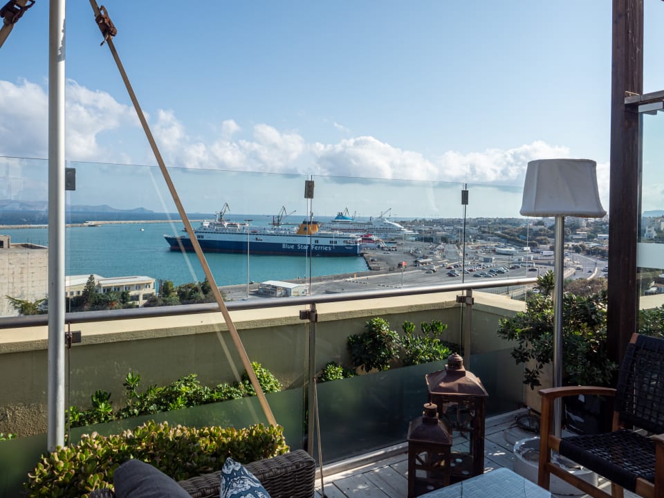 Ausblick Hotel GDM Megaron Historical Monument Hotel