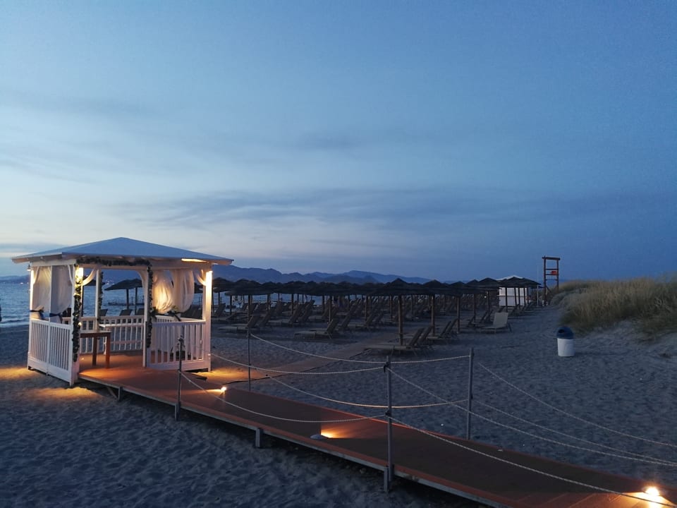 Strand Blue Lagoon Resort