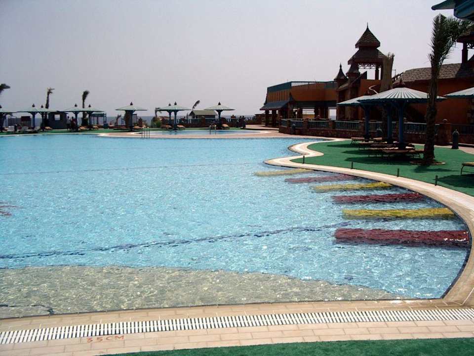 Pool-Impressionen Dreams Beach Resort Marsa Alam