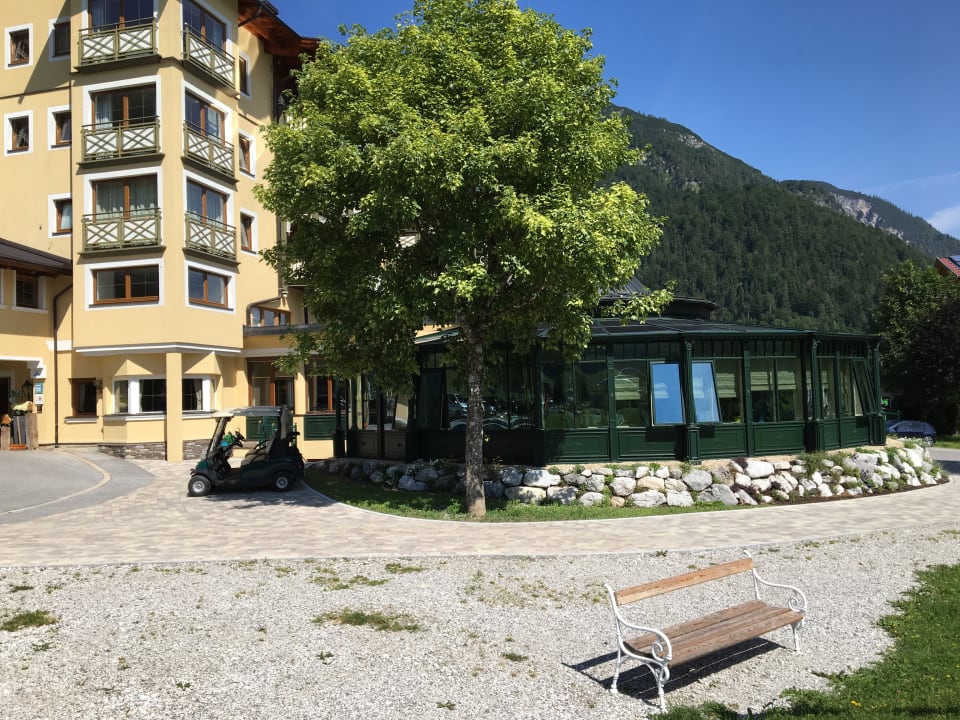 Außenansicht Hotel der Wiesenhof