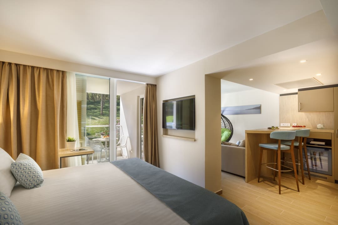 Zimmer Valamar Girandella Designed for Adults