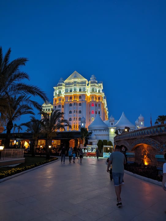 Außenansicht Kamelya Aishen Club