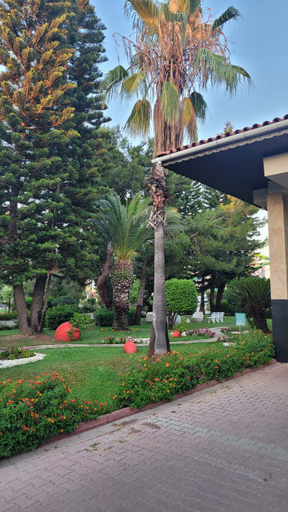 Gartenanlage Hotel Club Nena