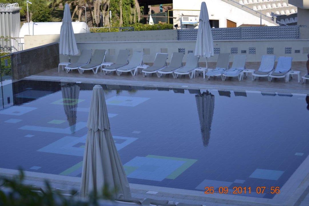 Erster Pool Sealife Buket Resort & Beach