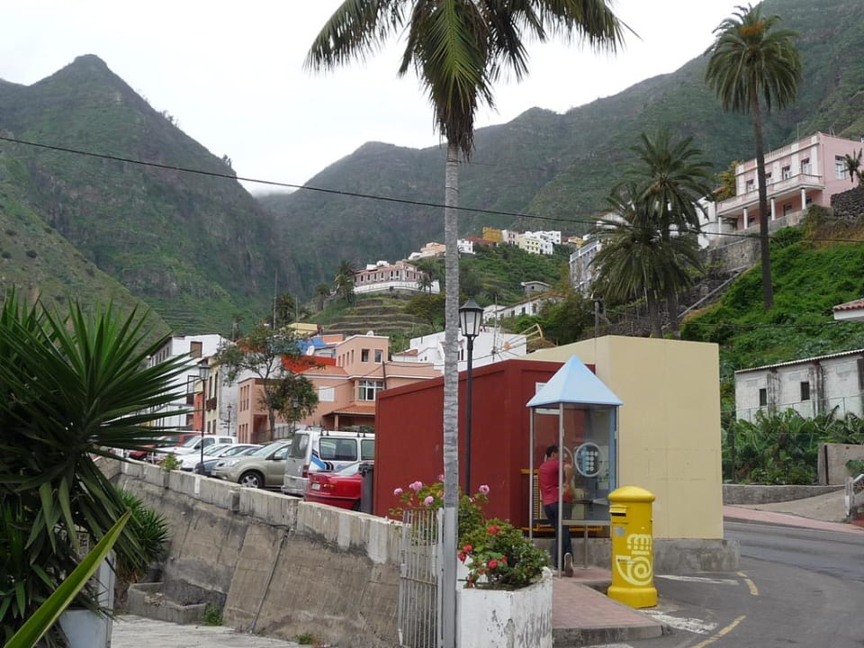 Das Hotel von Hermigua aus gesehen Hotel Ibo Alfaro