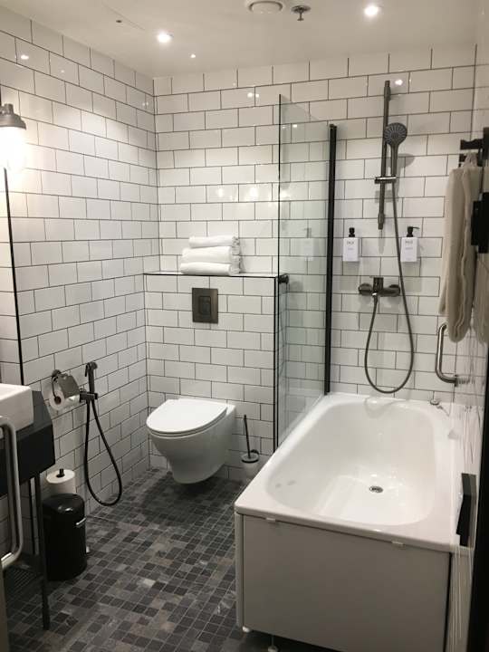 Zimmer Hilton Helsinki Airport