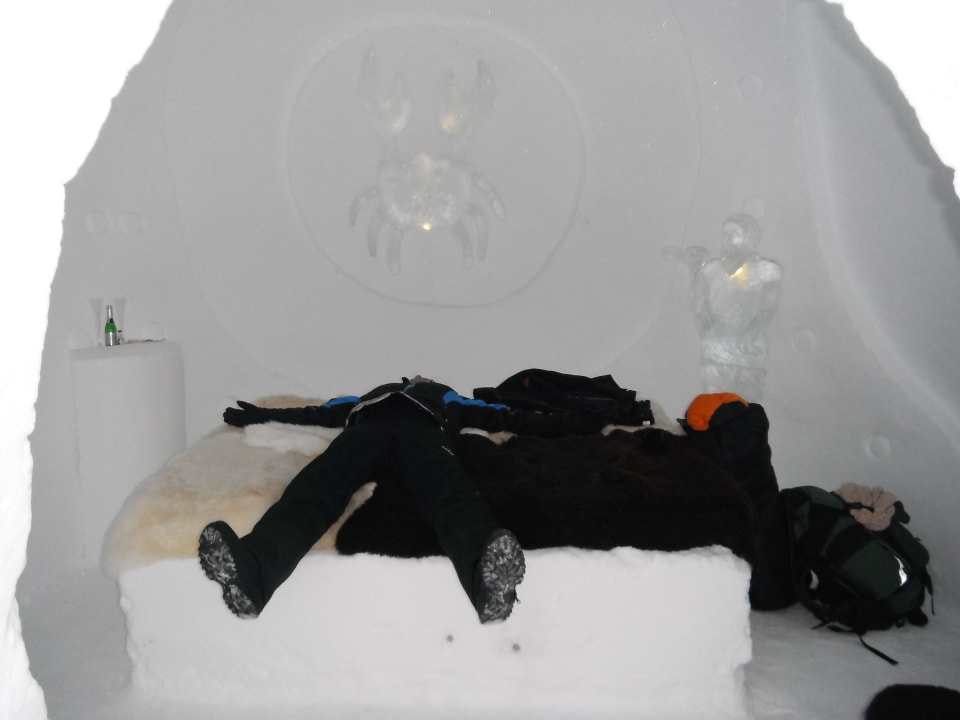 Ein bequemes Bett Iglu-Dorf Zugspitze