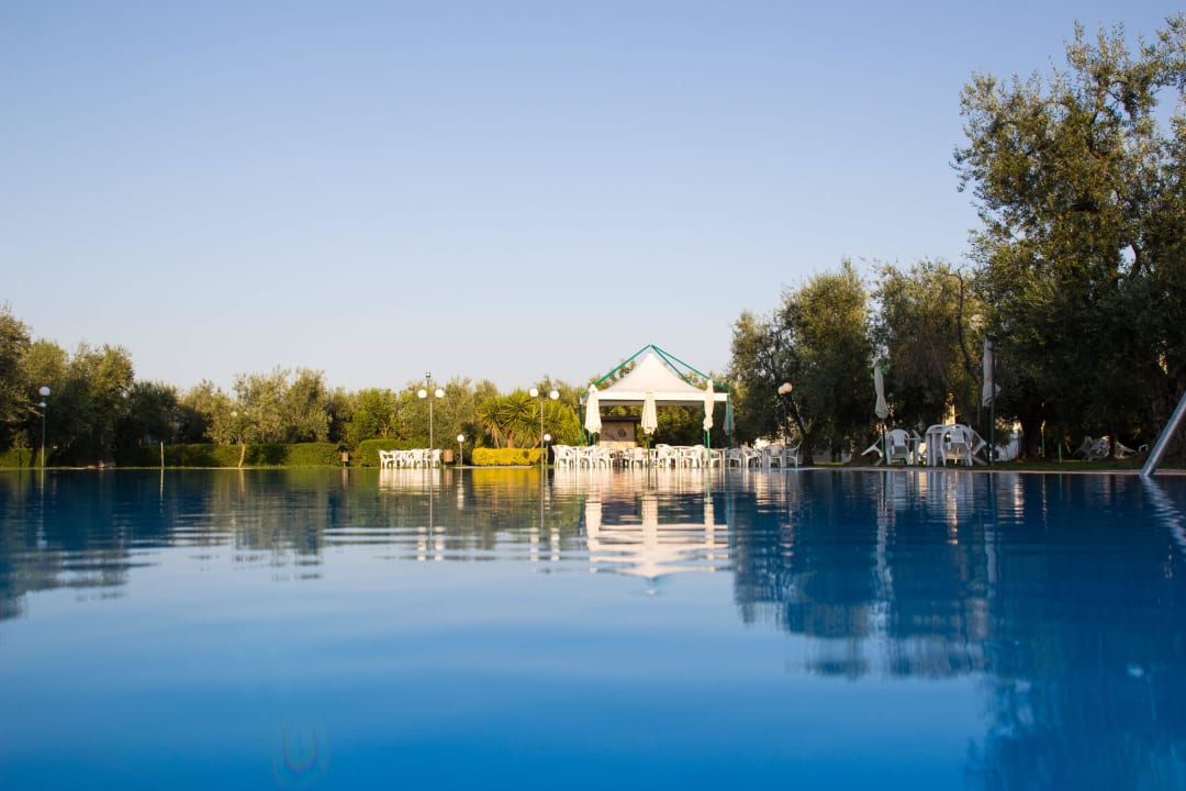 Swimming pool Hotel Giardino Degli Ulivi