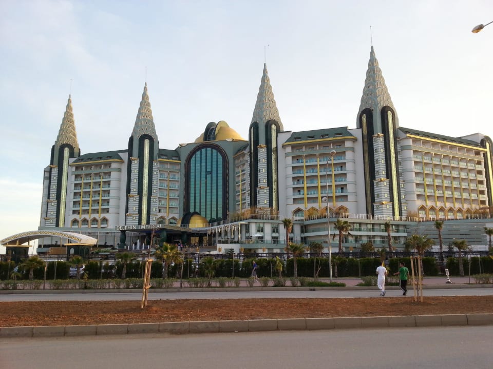 "Bescheidene Herberge" Hotel Delphin Imperial