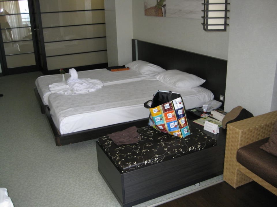Schöne Zimmer Limak Lara Deluxe Hotel & Resort
