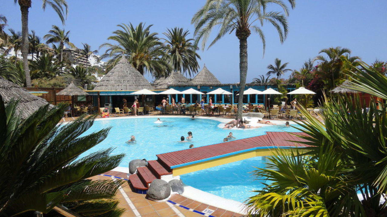 Pool Corallium Beach by Lopesan Hotels - Adults only