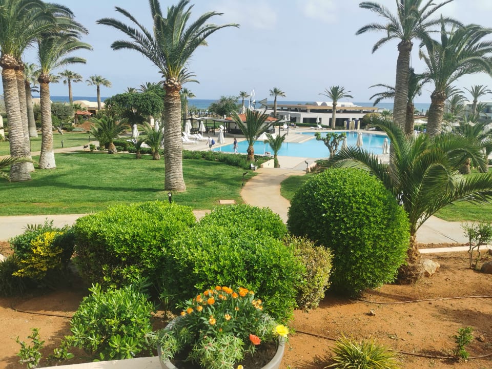 Gartenanlage Anissa Beach & Village