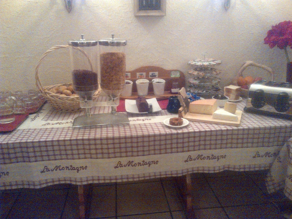 Frühstücksbuffet Badehotel Salina Maris – Wellness & Vintage
