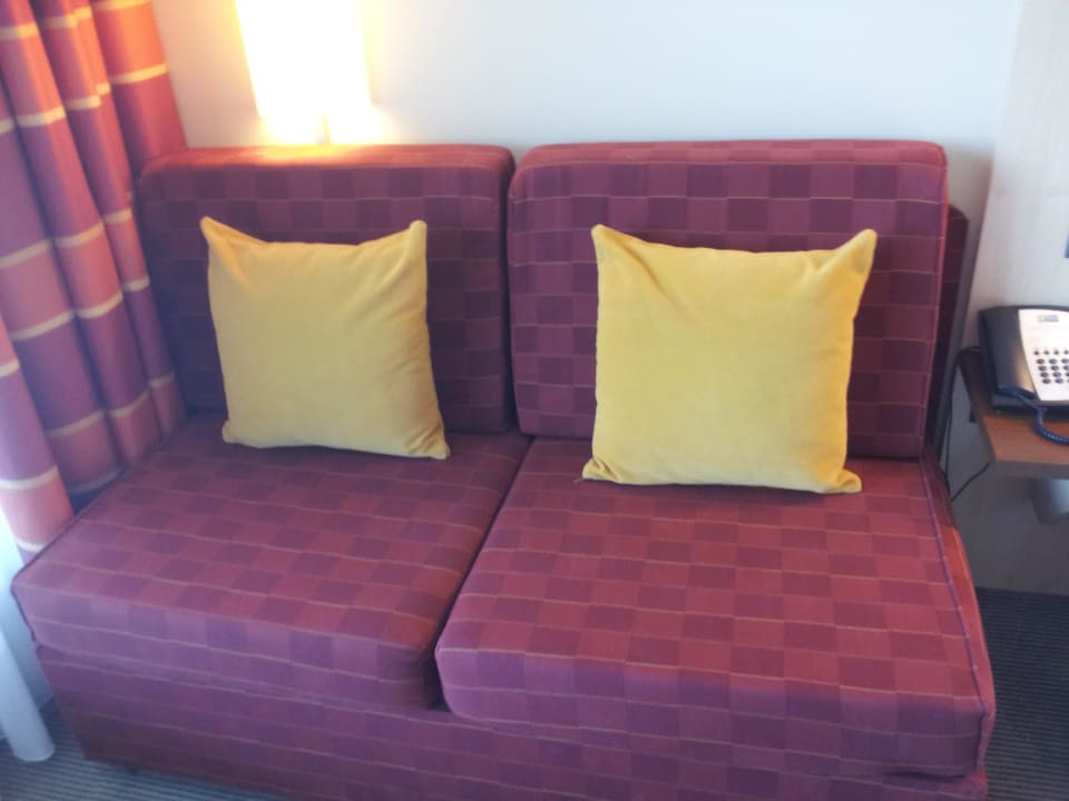 Sofa Holiday Inn Express Zürich - Airport
