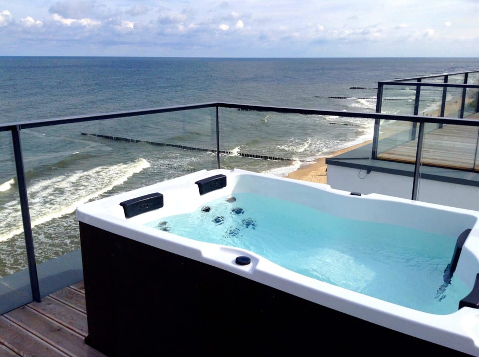 Jacuzzi auf der Dachterrasse Boulevard Ustronie Morskie by Zdrojowa