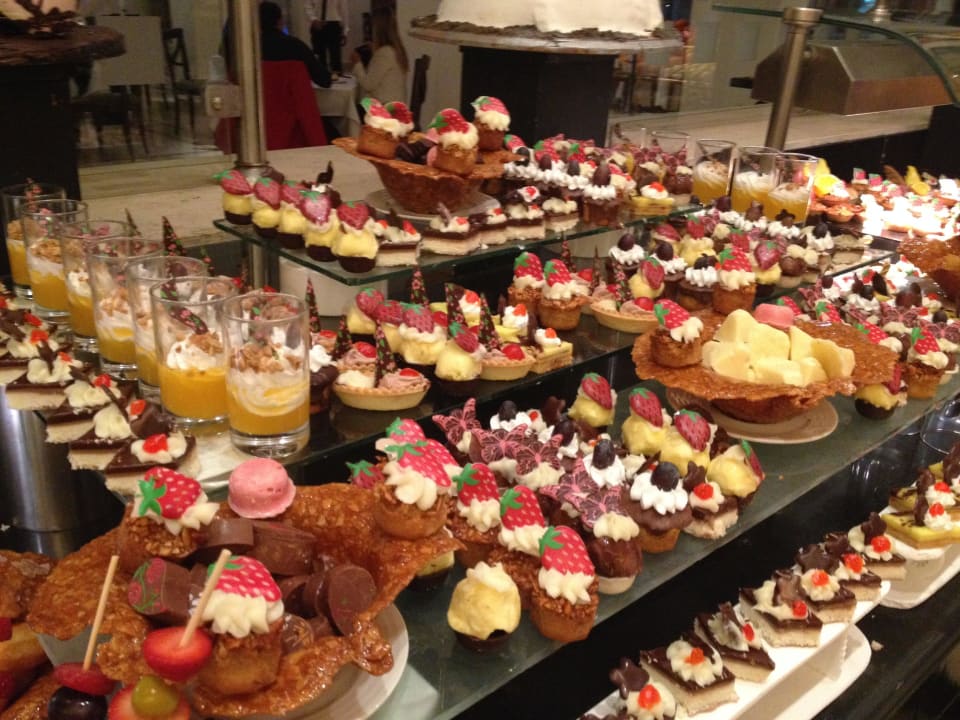 Immer leckere Ferkeleien Cleopatra Luxury Resort Makadi Bay