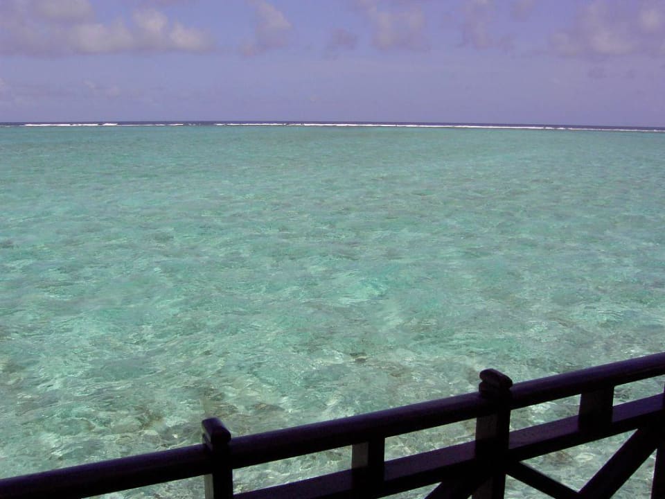 Blick auf´s Meer vom Wasserbungi Summer Island Maldives