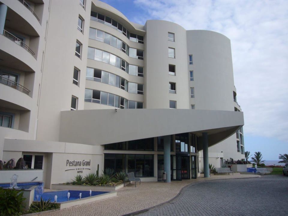 Hotel von außen Pestana Grand Ocean Resort