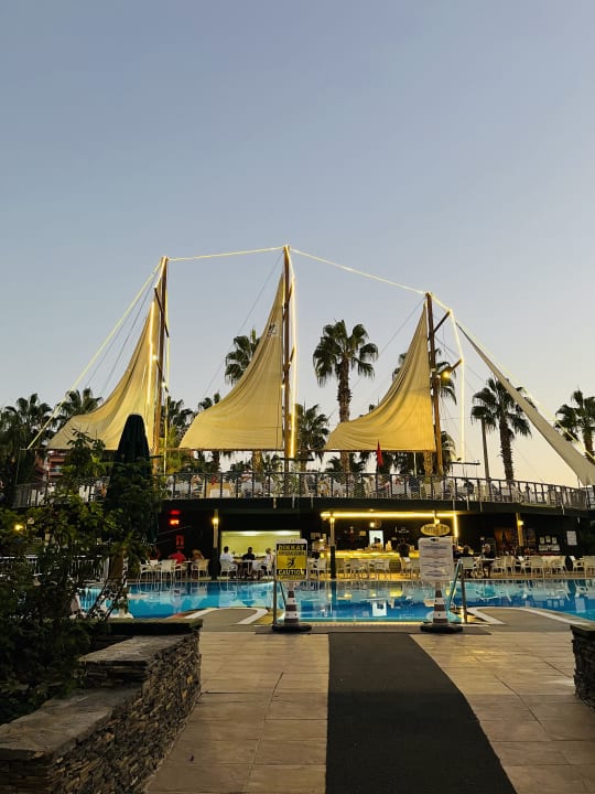 Gastro Can Garden Resort