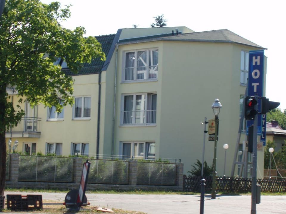 Hotelansicht Aparthotel Guzulka & Restaurant