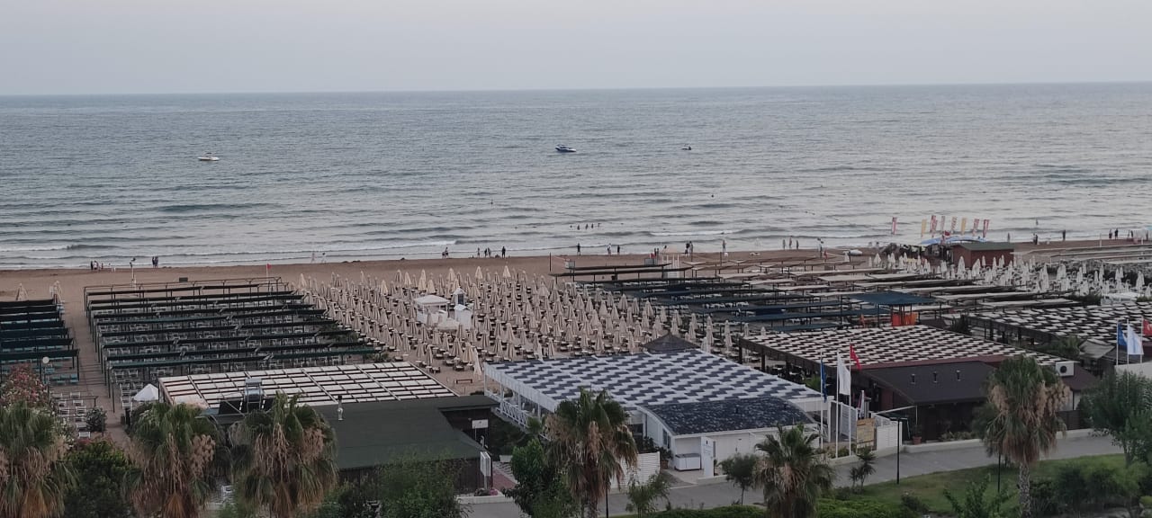 Strand Commodore Elite Suites & Spa - Adults only